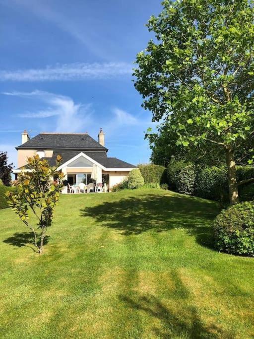 Maison Lumineuse Avec Un Jardin Henvic Exterior foto